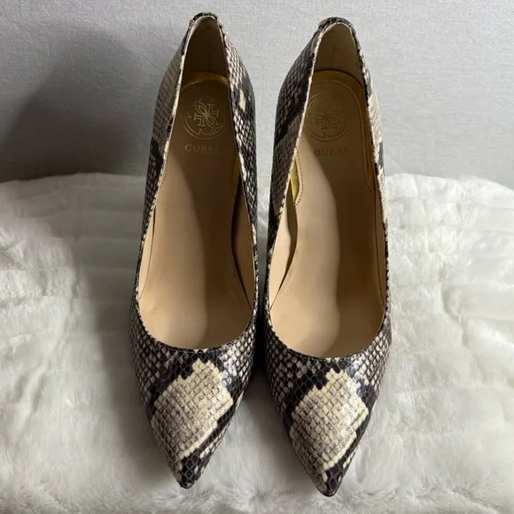 GUESS Snake Print Python Pumps 🐍 - Picture 2 of 10